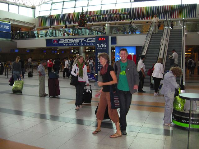 alex-and-tim-arrive-02.jpg