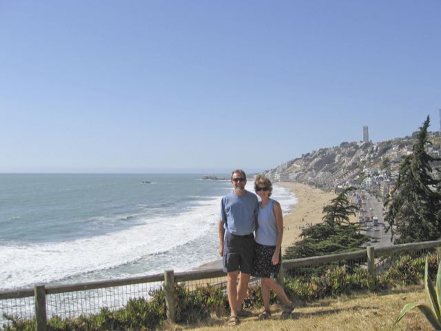 rudy-and-sue-renaca-beach.jpg