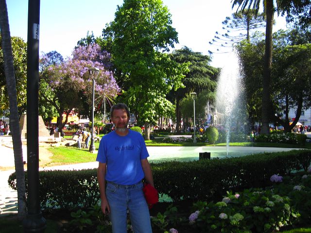 rudy-in-plaza-in-vina.jpg