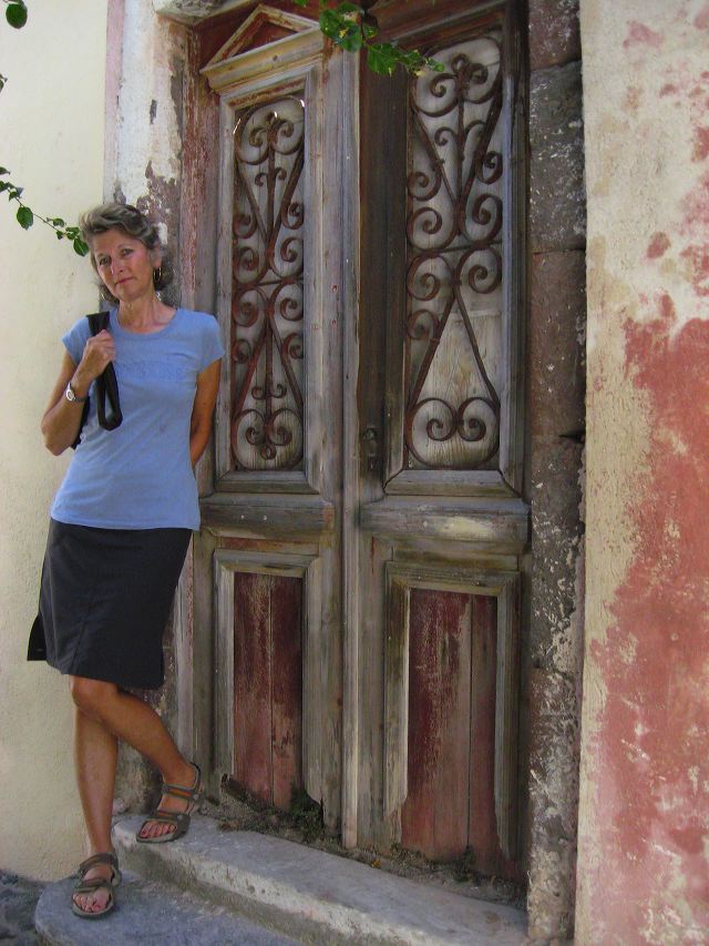 santorini_doors_02.jpg