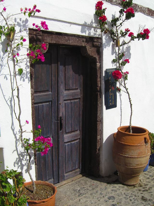 santorini_doors_09.jpg