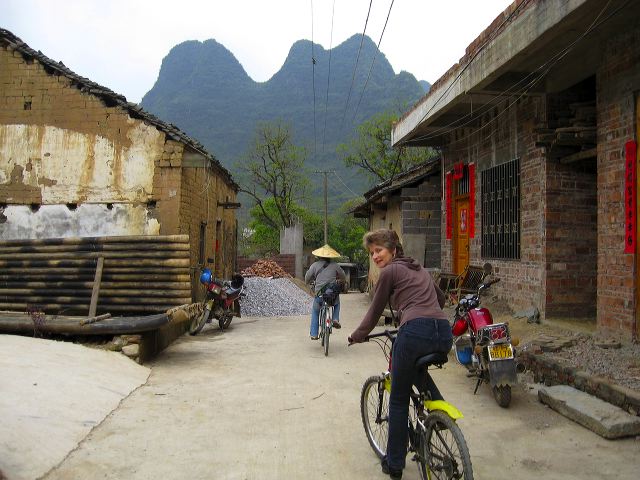 yulong_cycle_02.jpg