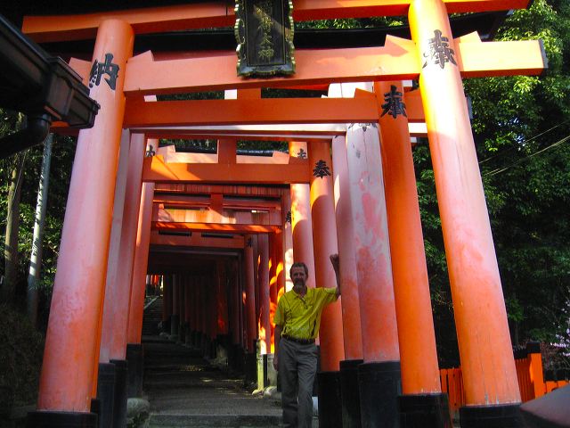 fushimi_inari_gates_23.jpg