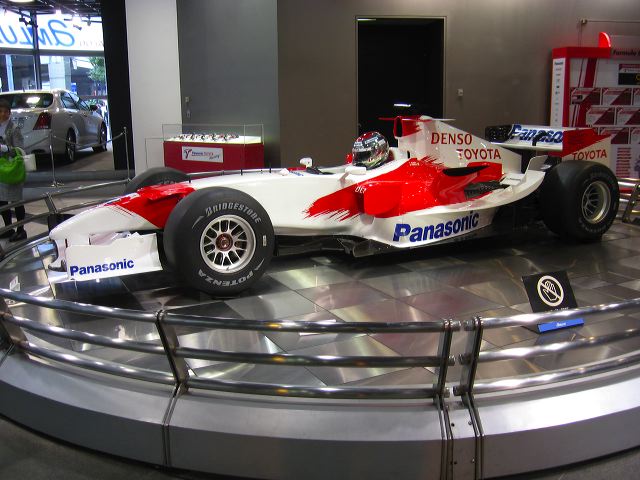 toyota_auto_amlux_02.jpg